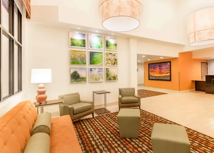 Days & By Wyndham Tucson/marana