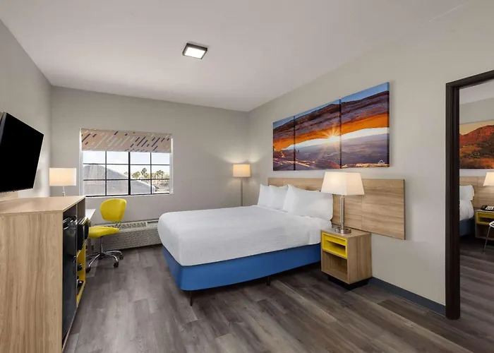 Hotel Days & By Wyndham Tucson/marana 2*