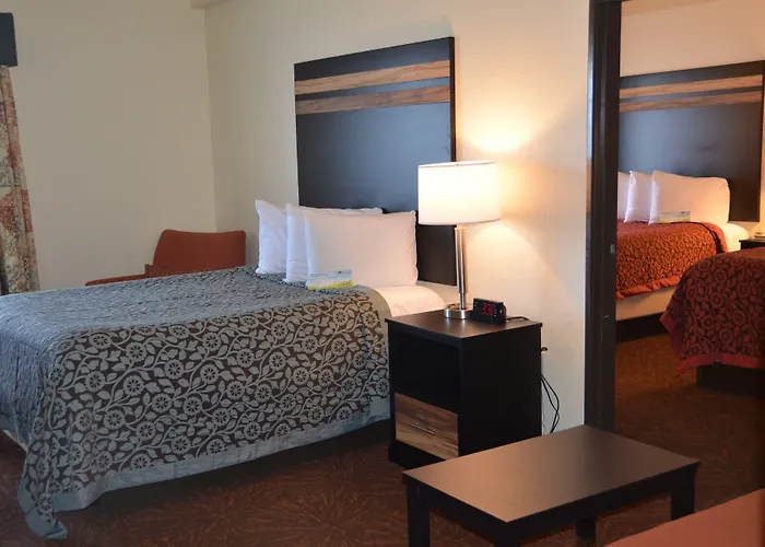 Days & By Wyndham Tucson/marana
