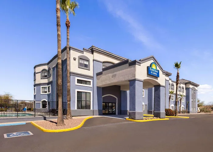 Days & By Wyndham Tucson/marana